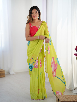 Divastri Floral Print Bollywood Silk Blend Saree(Green)