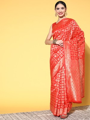 Divastri Floral Print Dharmavaram Silk Blend Saree(Red)