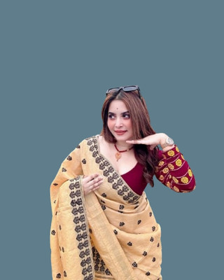 Divine Fabrics Woven Mekhela Chador Silk Blend Saree(Cream)