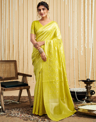 Samah Woven, Embellished Kanjivaram Silk Blend, Jacquard Saree(Yellow, Silver)