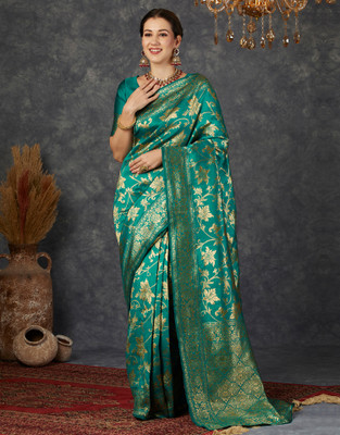 Samah Woven, Embellished Kanjivaram Silk Blend, Jacquard Saree(Green)