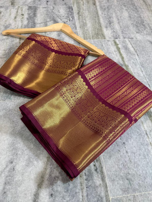 PRASHANTHVI CREATIONS Woven Kanjivaram Silk Blend Saree(Maroon, Gold)