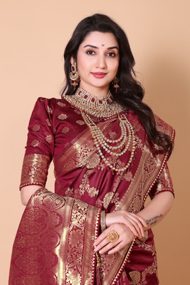 RIVETSTYLE Printed Bollywood Silk Blend, Jacquard Saree(Maroon)