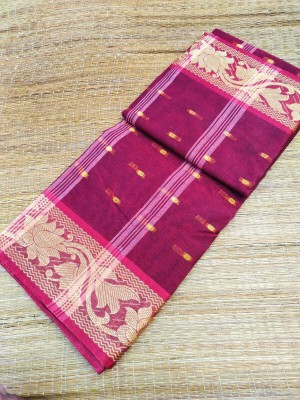 Bikash Dutta Fashion Checkered Tant Pure Cotton Saree(Maroon)