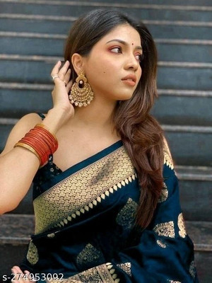 looknchoice Woven Banarasi Silk Blend Saree(Light Blue)