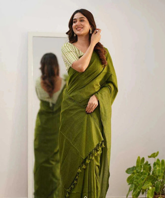 Sampa Das Solid/Plain Handloom Cotton Blend Saree(Green)