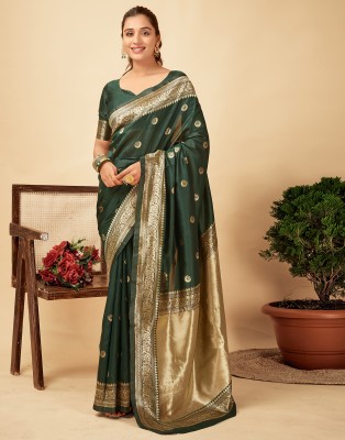 Samah Dyed, Woven, Embellished Banarasi Silk Blend Saree(Dark Green, Gold)