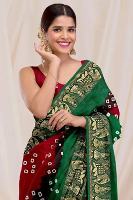 rajranitextiles Hand Painted Bandhani Georgette Saree(Red)