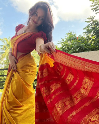 Unique Queens Embroidered Bollywood Cotton Linen Saree(Yellow)