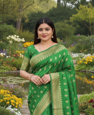 PARAMPARA CREATION Embroidered Banarasi Pure Silk Saree(Light Green)