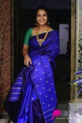 Miren Woven Banarasi Jacquard Saree(Blue)