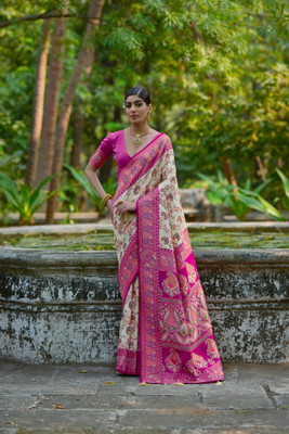 PeachPetals Woven, Floral Print Banarasi Cotton Blend Saree(Cream, Pink)
