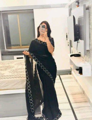 Ellesti fab Self Design, Solid/Plain, Striped Bollywood Georgette Saree(Black)