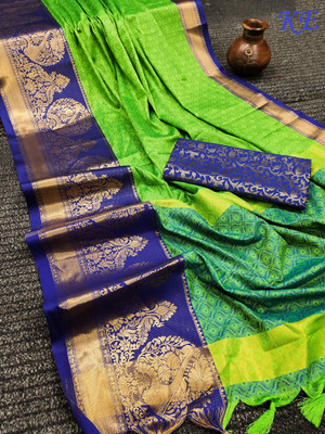 VRINDITA FASHION Self Design Bollywood Cotton Blend Saree(Multicolor)