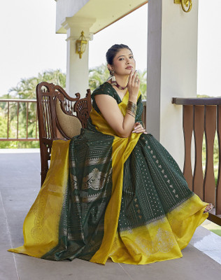 YASHIKA Printed Kanjivaram Cotton Silk, Jacquard Saree(Green)