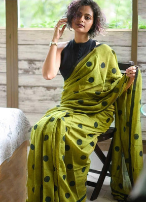 RIDDHIMAN FASHION Polka Print Handloom Pure Cotton Saree(Green)