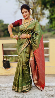 LYANNA Temple Border Sambalpuri Handloom Art Silk Saree(Green)