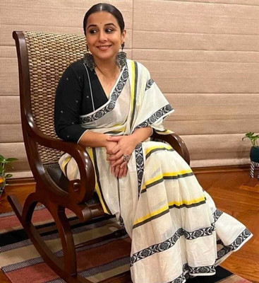 SABATIRI BOUTIQUE Striped, Woven Handloom Pure Cotton Saree(White)