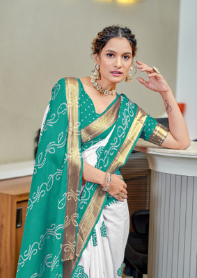 MAITRI CREATION Printed Bandhani Cotton Blend Saree(Light Blue)