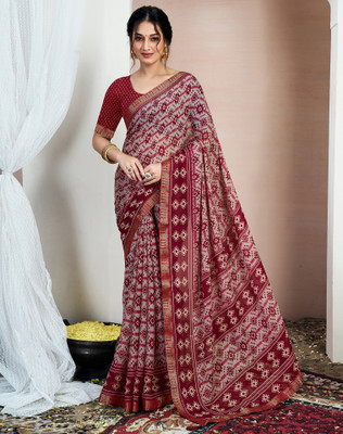 Divastri Geometric Print, Printed, Embellished Bollywood Chiffon, Georgette Saree(Red, Beige)