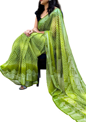 Yogik Creation Printed Bandhani Chiffon Saree(Green)