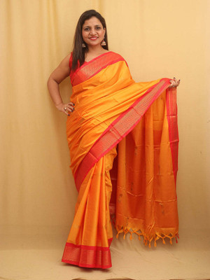 Shruti Bandhani Solid/Plain Kanjivaram Cotton Silk Saree(Silver, Red)
