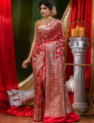 Krishneshwari Self Design Banarasi Pure Silk Saree(Red)