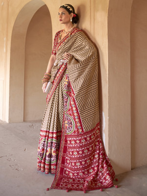 Sareemall Embellished Patola Silk Blend Saree(Maroon)