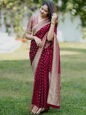 Moda Rapido Woven Daily Wear Silk Blend Saree(Maroon)
