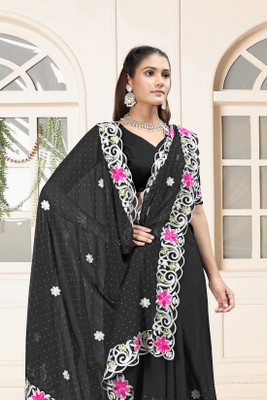 ViTRAG Fashion Embroidered Bollywood Georgette Saree(Black)
