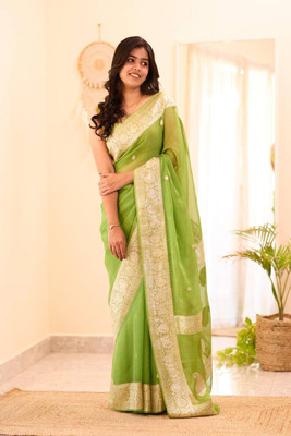 GATISHVAM TEXTILE Woven Banarasi Art Silk Saree(Dark Green)