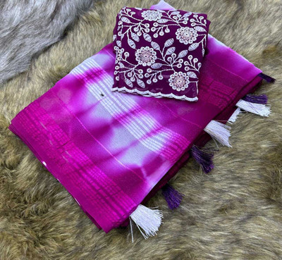 CLICKTHEMALL Self Design Bollywood Viscose Rayon Saree(Magenta)