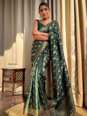 hitesh pahuja Woven, Floral Print Banarasi Silk Blend Saree(Dark Green)