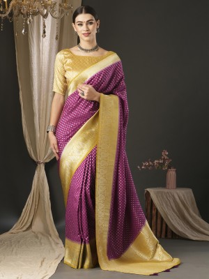 Sareemall Woven Banarasi Silk Blend Saree(Magenta)