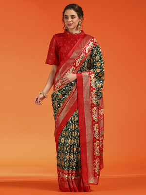 Tasrika Printed Pochampally Silk Blend Saree(Dark Green)