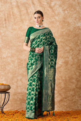 manvaa Embellished Bollywood Silk Blend Saree(Green)