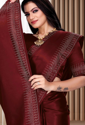 pari creation Solid/Plain, Embellished, Dyed Bollywood Georgette Saree(Maroon)