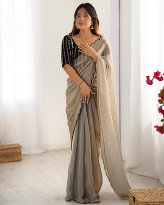 Divastri Solid/Plain Bollywood Chiffon Saree(Beige)