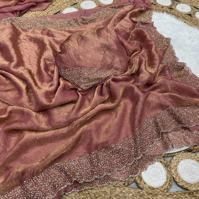 Pandadi Saree Embellished Bollywood Silk Blend Saree(Magenta)