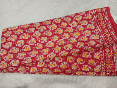 sunthi Self Design Daily Wear Cotton Blend Saree(Red)