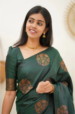 FluteFashion Self Design Daily Wear Jacquard Saree(Dark Green)