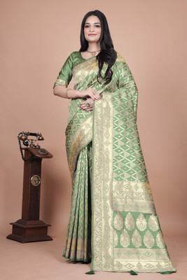 Trushna Fashion Woven Banarasi Pure Silk Saree(Green)