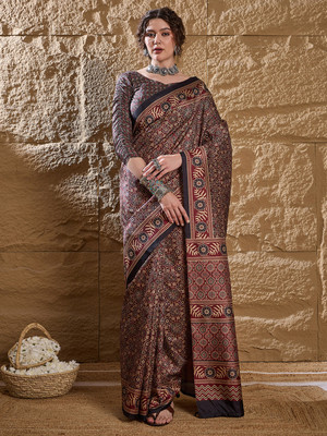 ANOUK Digital Print Daily Wear Silk Blend Saree(Maroon)