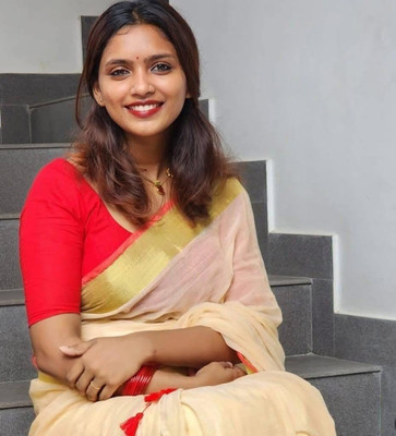 Suranjana Saree Thikana Solid/Plain Daily Wear Pure Cotton Saree(Cream)
