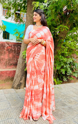 RADHYA DESGINER Self Design Bollywood Georgette Saree(Orange)