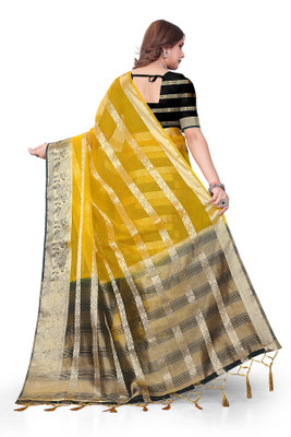 Aarunika IC Solid/Plain Bollywood Organza Saree(Green)