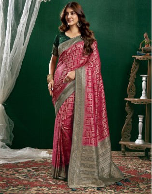 Satrani Self Design, Woven, Embellished Kanjivaram Satin Saree(Pink, Dark Green)