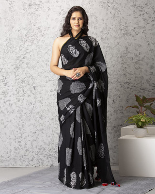 Sanganeri Hast Kala Printed Daily Wear Pure Cotton Saree(Black, White)
