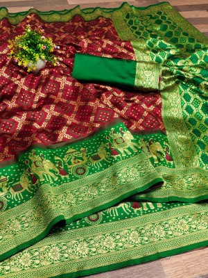 PHEASANT Woven, Applique, Animal Print, Embellished, Printed, Self Design Patola Jacquard, Art Silk Saree(Maroon)