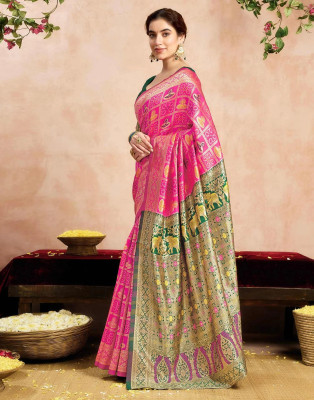 het designer studio Floral Print, Applique, Blocked Printed, Embroidered, Woven, Self Design Kanjivaram Jacquard, Art Silk Saree(Pink)